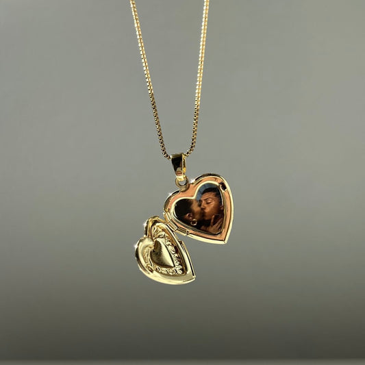Heart Photo Locket -Picture necklace- Secret photo pendant