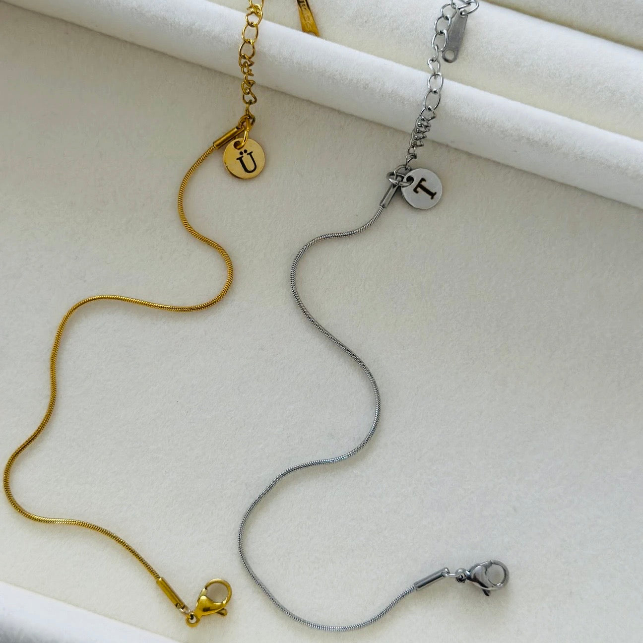 Couple initial charm sleek chain bracelet