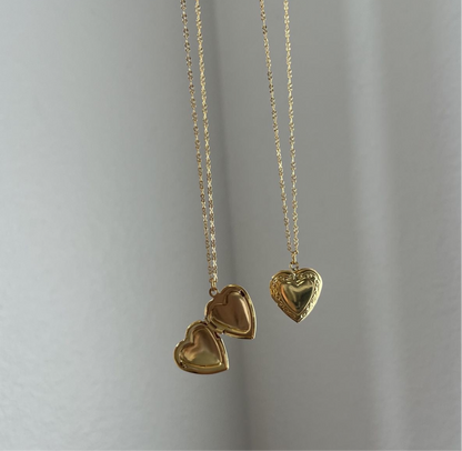 Heart Photo Locket -Picture necklace- Secret photo pendant